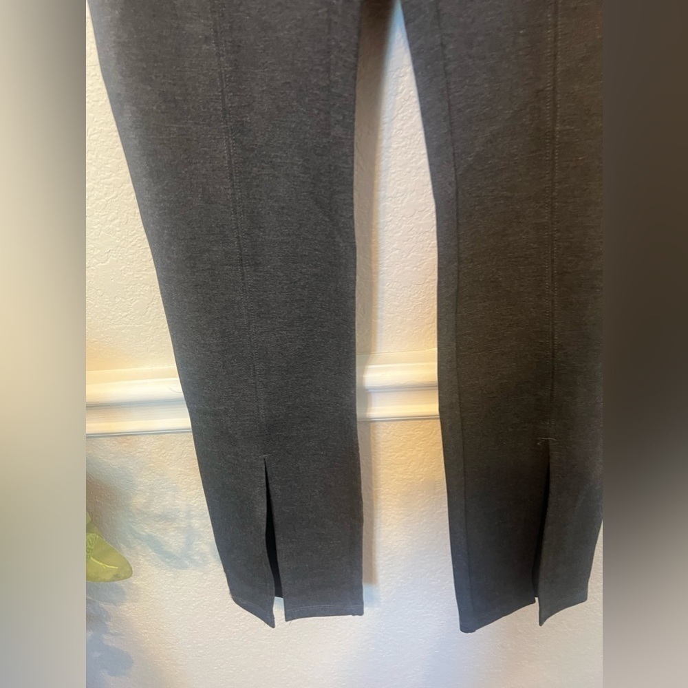 Medium Old Navy Women's Ponte Pants Elastic Waist Mid Rise Gray Ankle - Picture 11 of 13